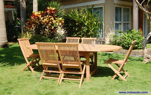 TGF 055  Oval Extending Table & TGF 001  Folding Chair (6 pcs)