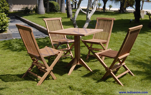 TGF 251 B 1 Leg Square Café Table 70x70 & TGF 001  Folding Chair (4 pcs)