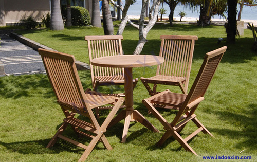TGF 250 B  1 Leg Round Café Table D 70 & TGF 001  Folding Chair (4 pcs)