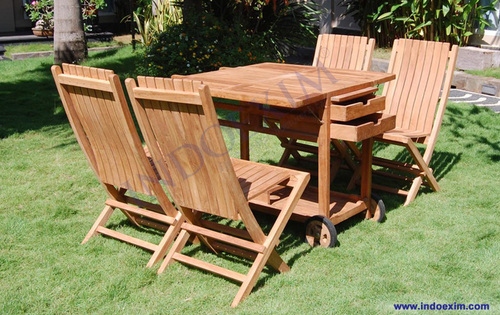 TGF 099  Drink Trolley & TGF 073  Miami Folding Chair (4 pcs)