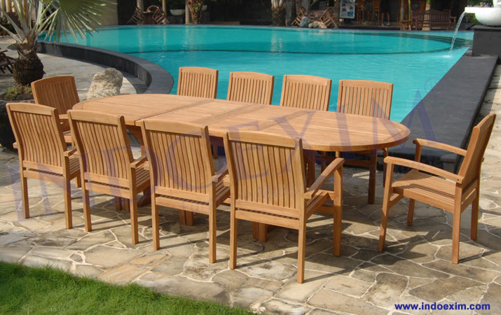 TGF 141  Oval Double Leaf Table & TGF 087  Bali Stacking Chair (10 pcs)