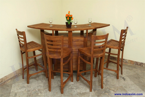 TIF 140  Round Extending Bar Table & TIF 225  Alpen Bar Chair
