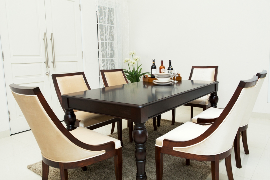 Beverlyy Dining 1-test