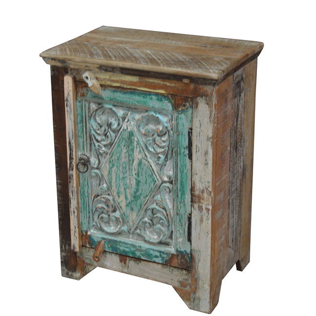 WOODEN CARVED BED SIDE