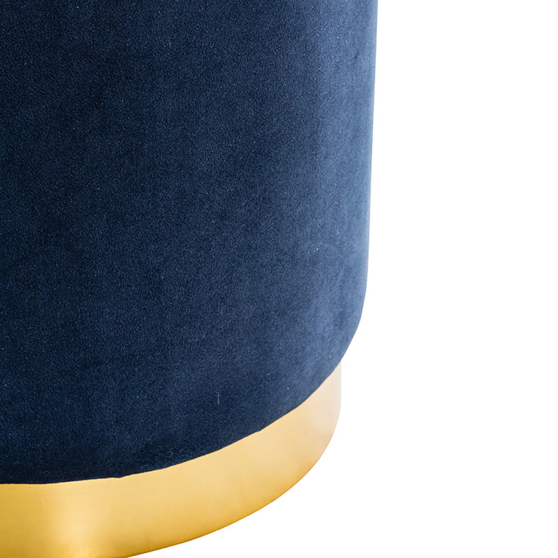 Nordic Dior pouf - blue velvet