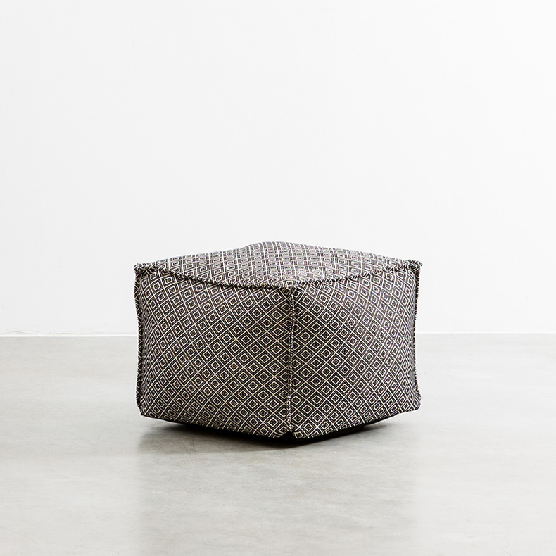 Nordic Bill pouf - black and white pattern