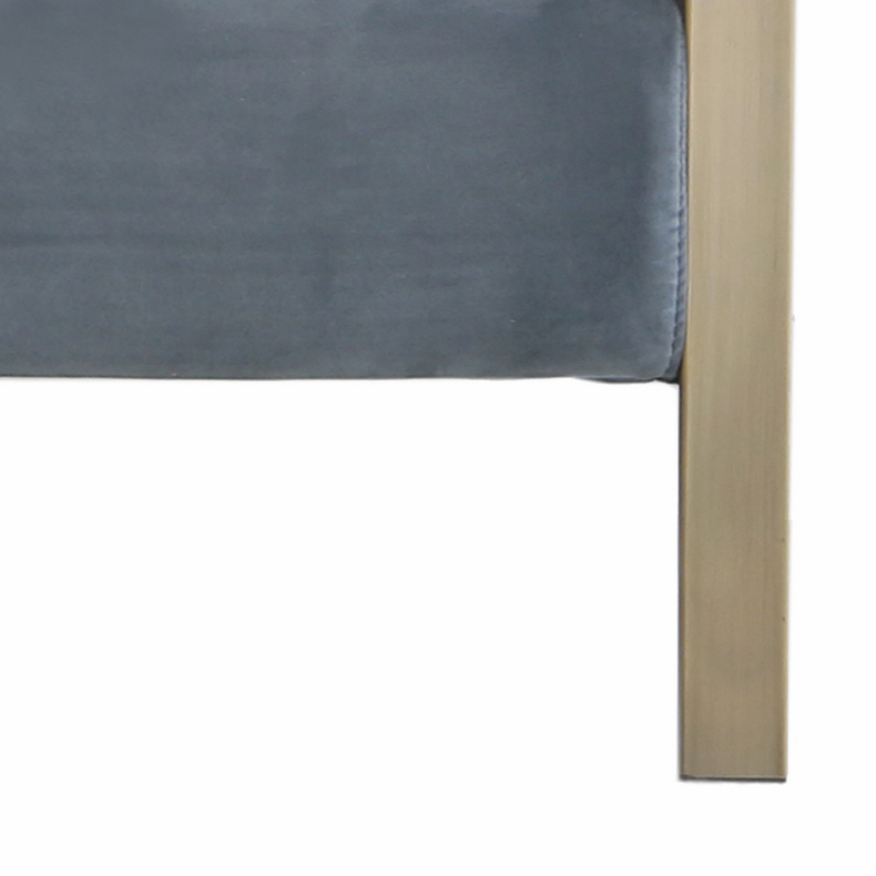 Nordic Vio chair - blue velvet