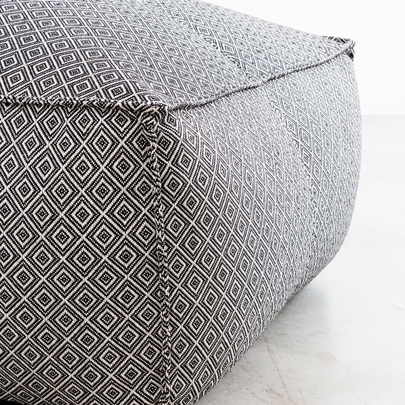 Nordic Bill pouf - black and white pattern