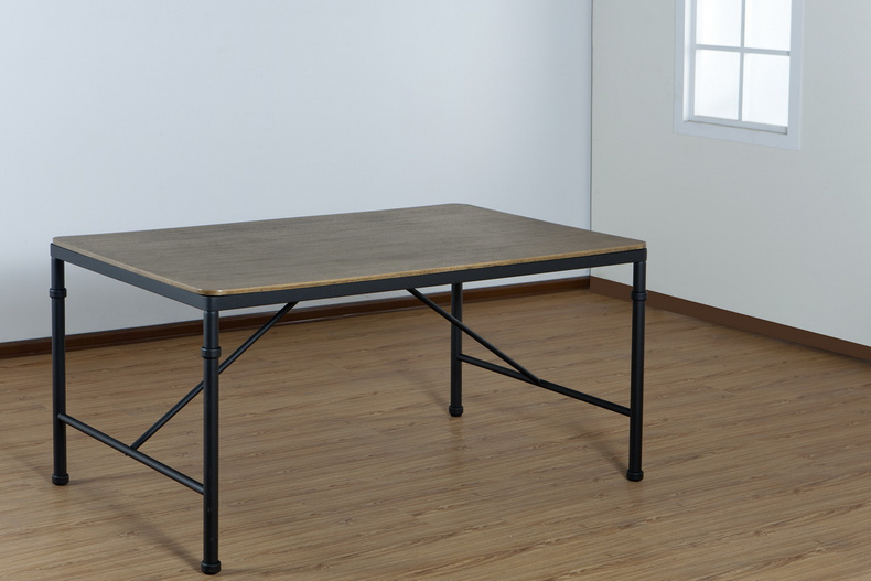 TB4104  TABLE