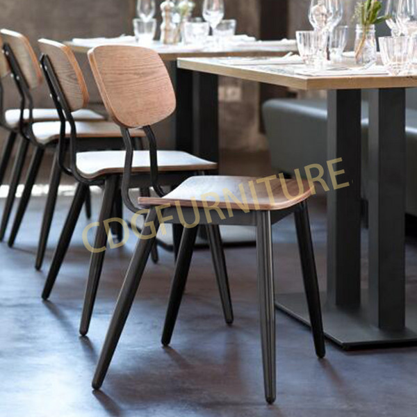 2020 Hot Sale Commercial Restaurant Bistro Furniture Chairs Modern Luxury Designer Stackable Cafe Shop Chairs 658B-H45-STW
