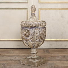 Urn