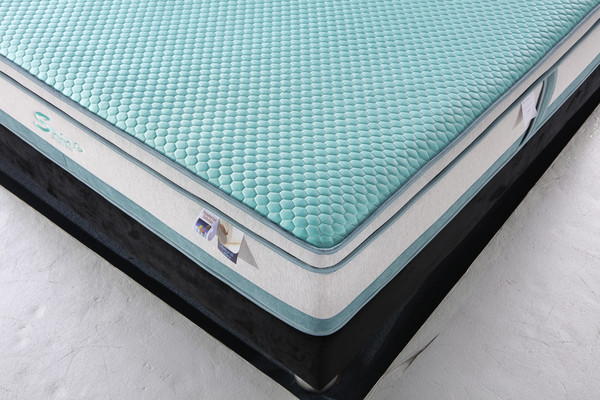 King Size Mattress Cool Feeling Fabric Pocket Spring Mattress (SL1902)
