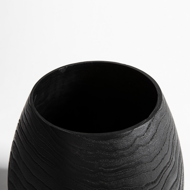 Wooden vase GB19070