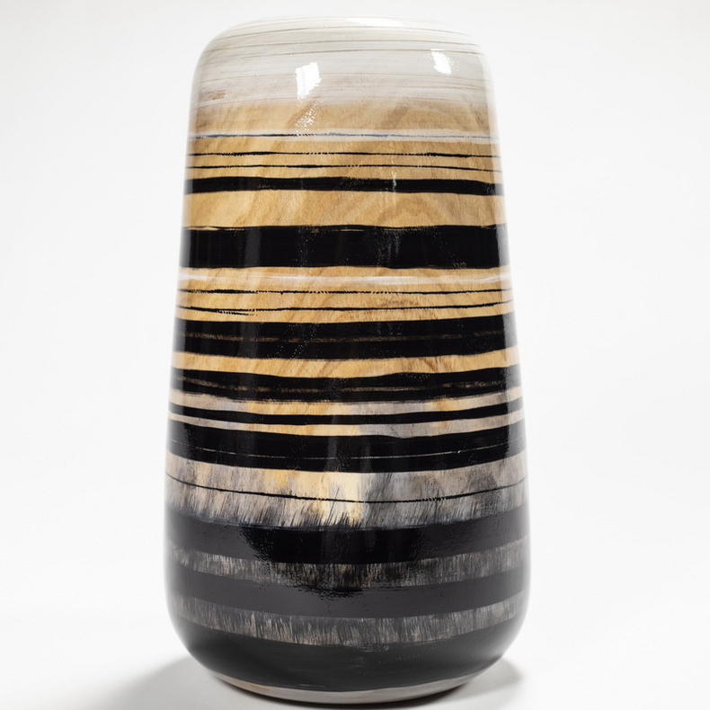 Wooden vase GB17247