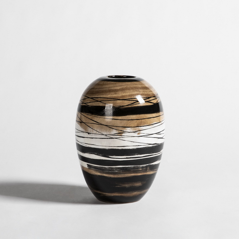 Wooden vase GB17249