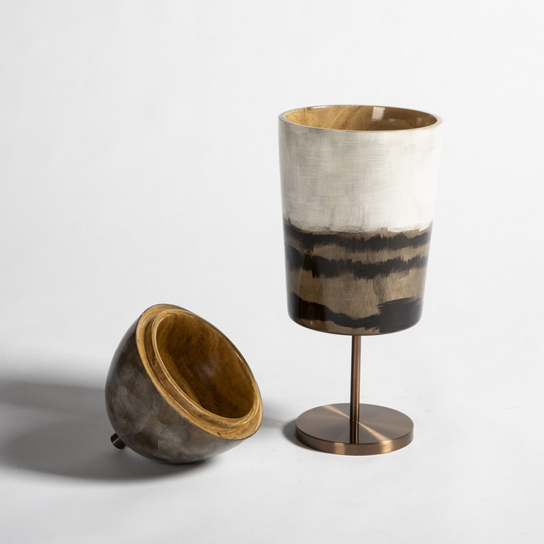 Wooden vase GB14237