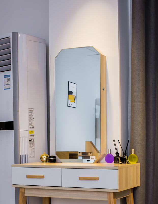 Jewelry Cabinet Stand on the table JC538