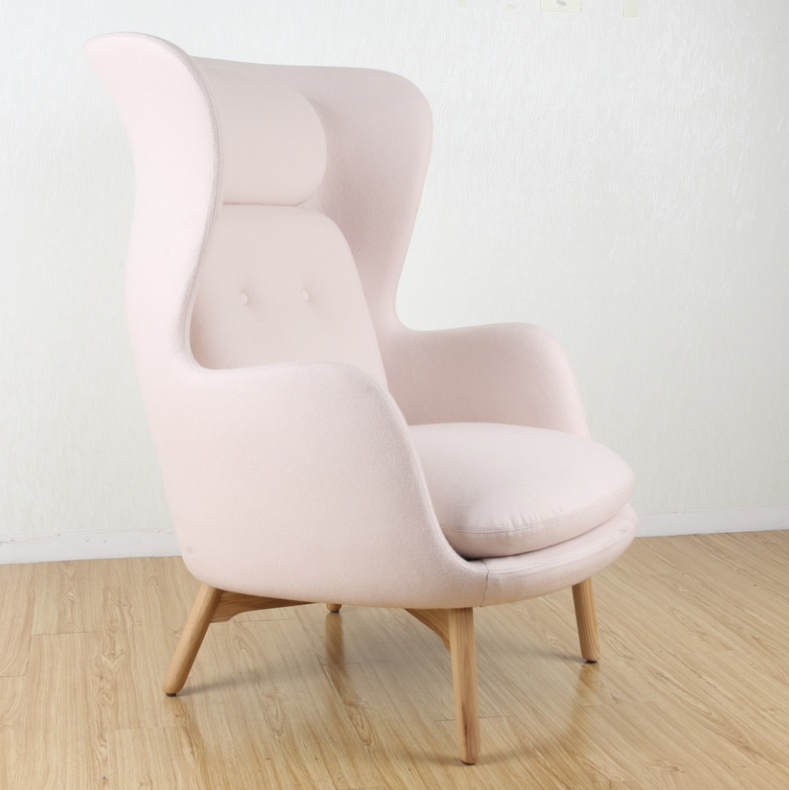 Lounge Chair F700