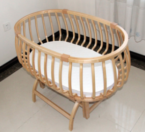 C2013-3 Bentwood Baby Crib