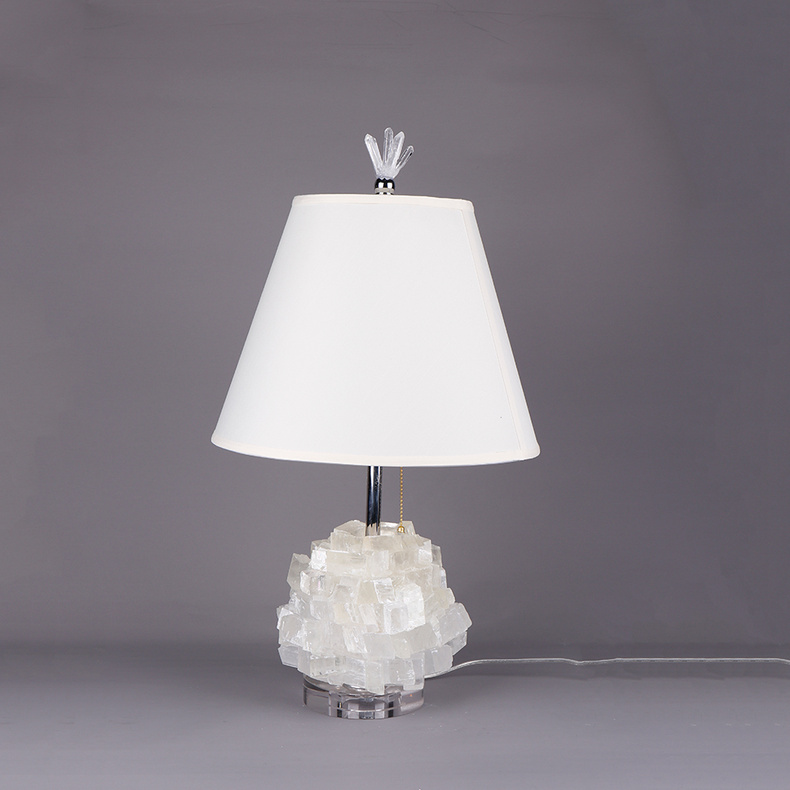 Modern Fashionable Table Lamp