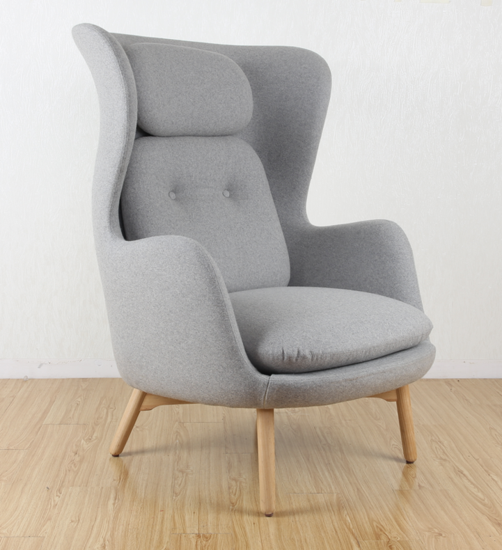 Lounge Chair F700