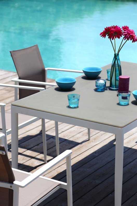 OTHNEL OUTDOOR DINNING FURNITURES