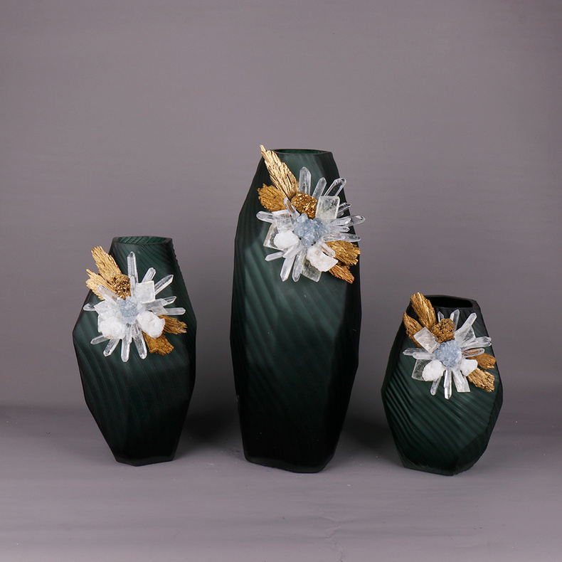 Exquisite irregular Uniquely Shaped Flowers Vase