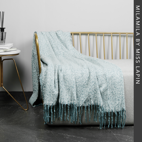 MO200113 Throw Blanket with Tassels