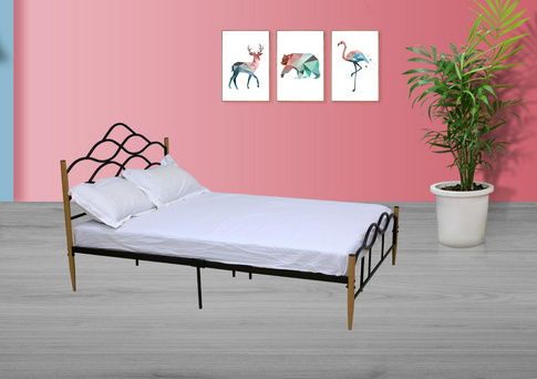 Simple Double Bed M982