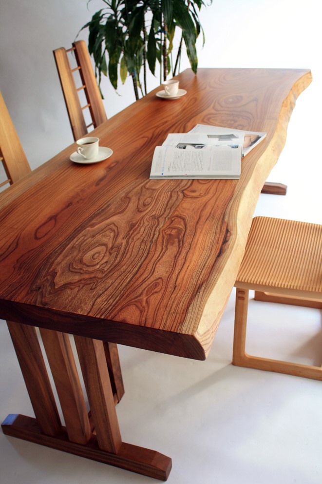 Dining Table (OKAWA Furniture豊倉銘木)
