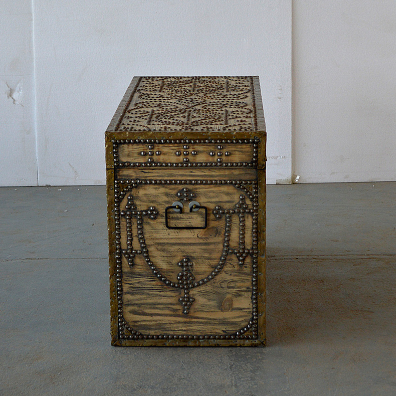 NC0018 iron carving storage box