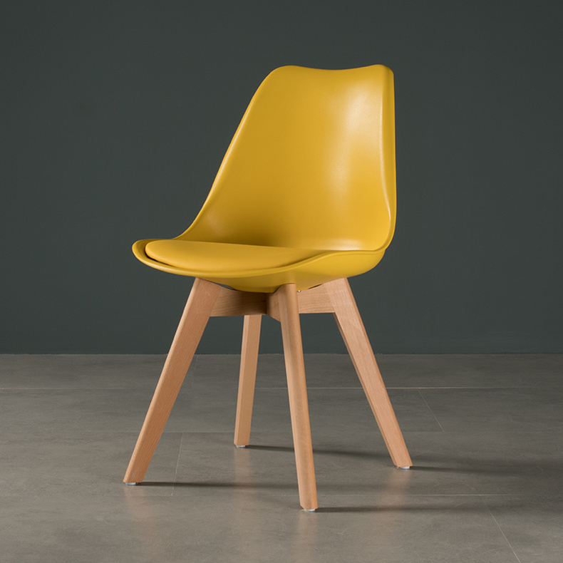 Modern PlasticDining Chair With Wood Legs