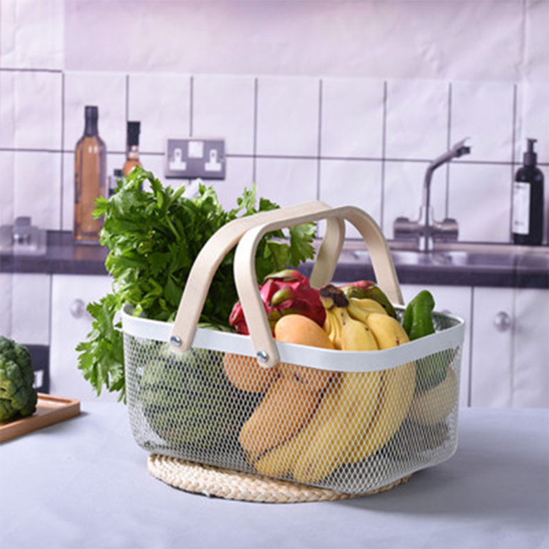 Hot sale cheap fashional wood handle household metal wire mesh fruit basket storage basket