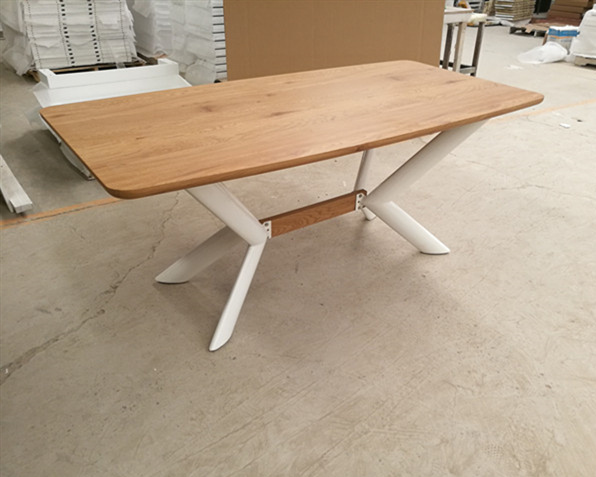 Dining Table E1044