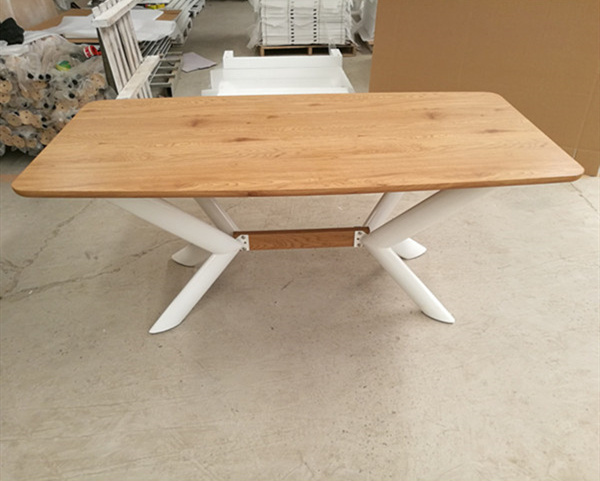 Dining Table E1044