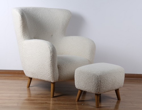 T8046 FINNES SHEEPSKIN LOUNGE CHAIR
