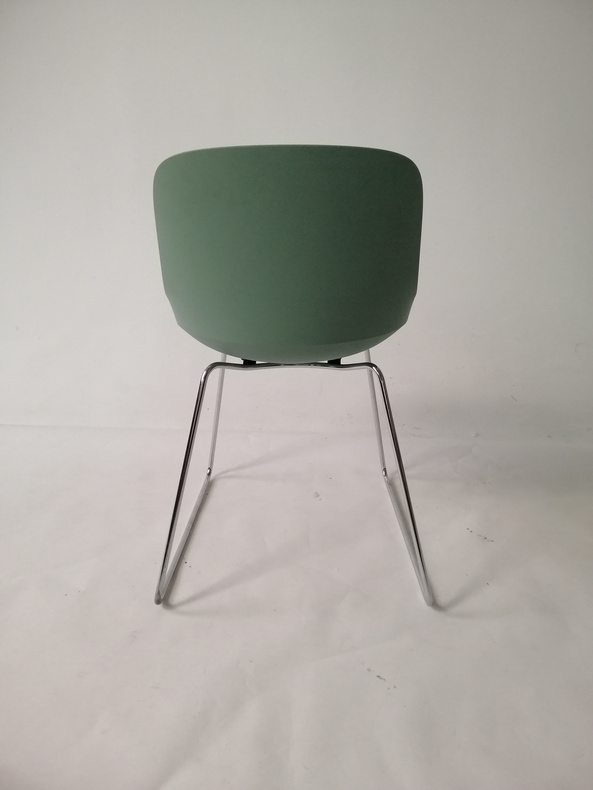 Design fashion style plastic seat chairs with metal leg for dining room and living room