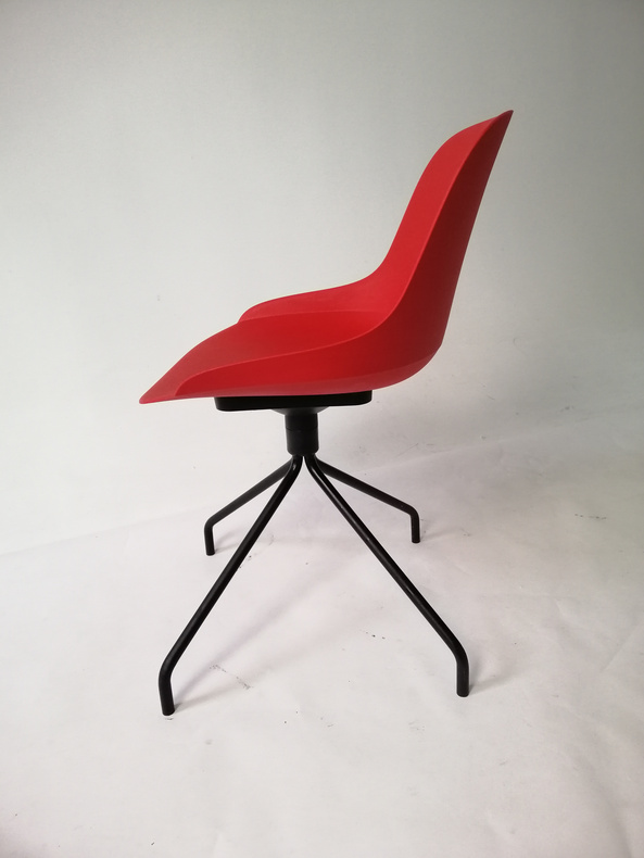 Design plastic seat dining chair cafe chair restaurant chairs with metal leg