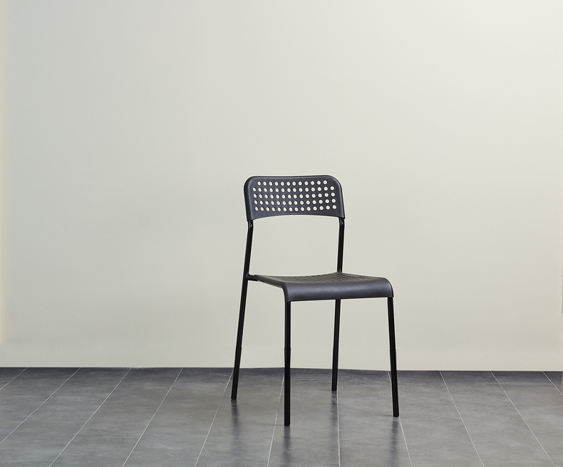 plastic chair U-9031（pantone）
