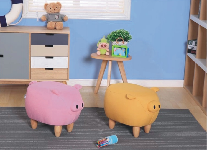 XM-8002 Cartoon Pig Ottoman