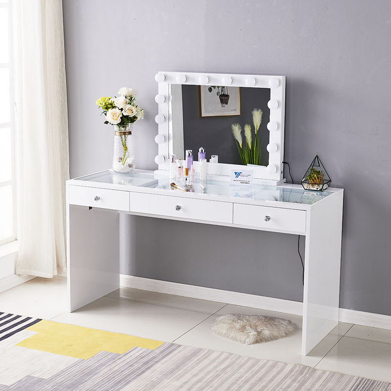 2021 New Arrival Wholesale Dressing Table With LED Mirror