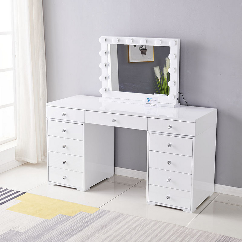 2021 New Arrival Wholesale Dressing Table With LED Mirror