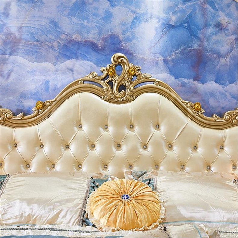 2021 Factory Direct European Style Wedding Bed Luxury Wooden Bed Furniture Upholstered Royal Furniture Antique Gold Bedroom Sets