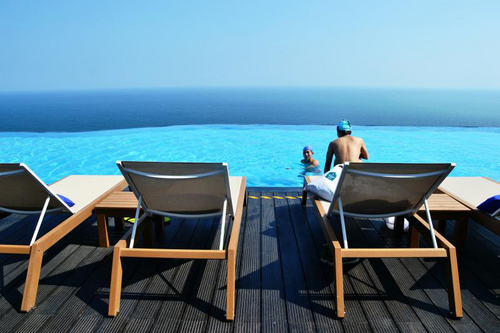 Outdoor daybed