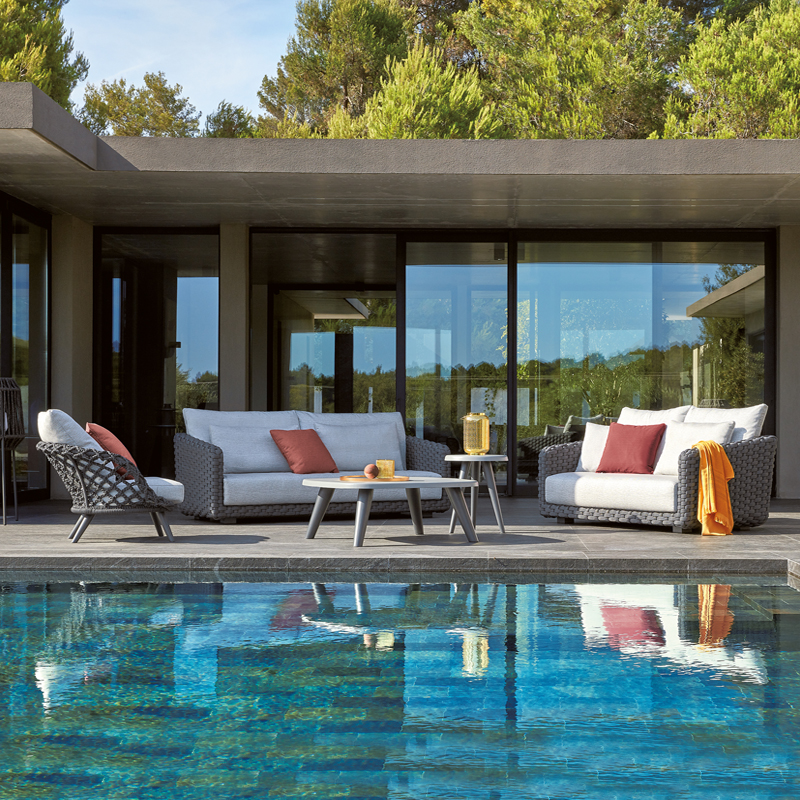 RIVIERA LOUNGE ARMCHAIR