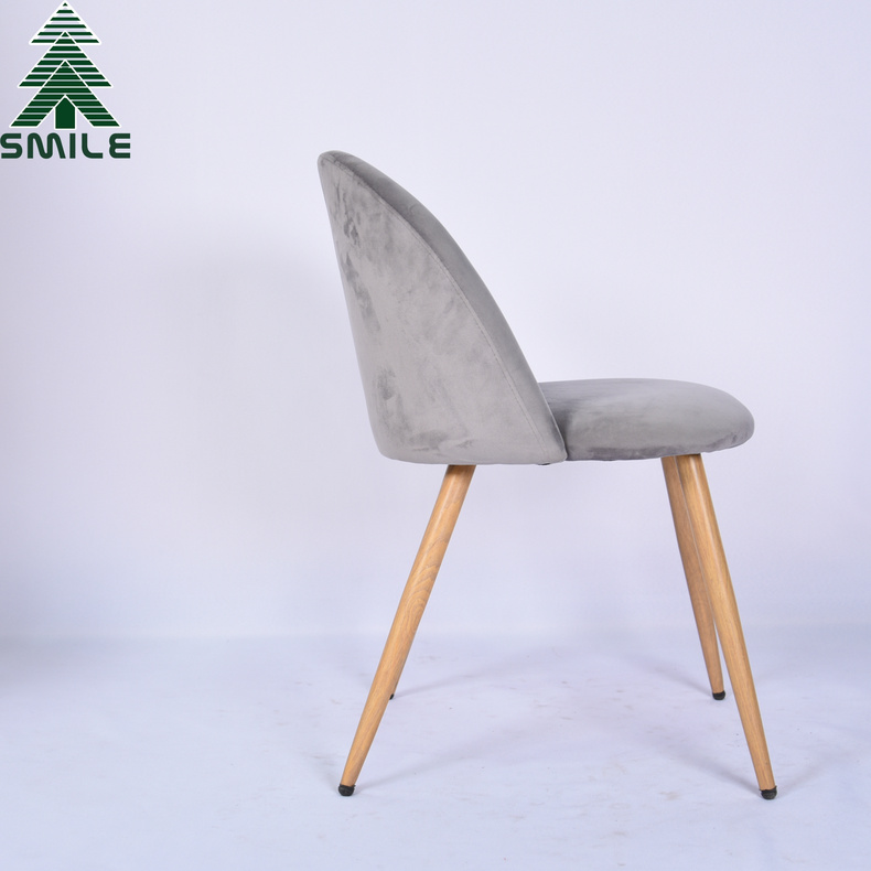 New Design Plastic Dining Chair With Metal Legs Living Chair