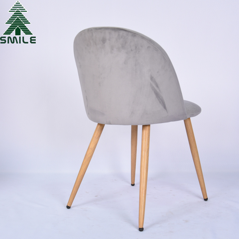 New Design Plastic Dining Chair With Metal Legs Living Chair