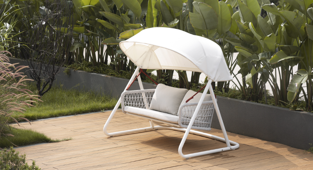 Muses Loveseat Awing