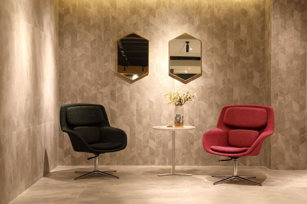 B360-1 Modern Leisure Swivel cChair