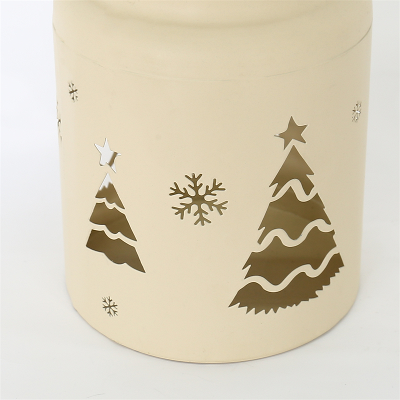 Christmas candle holder